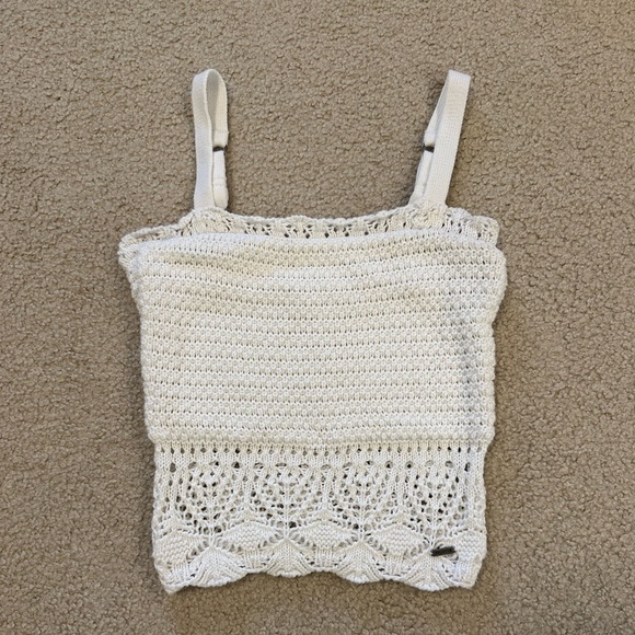 Hollister tank tops - Picture 6 of 11